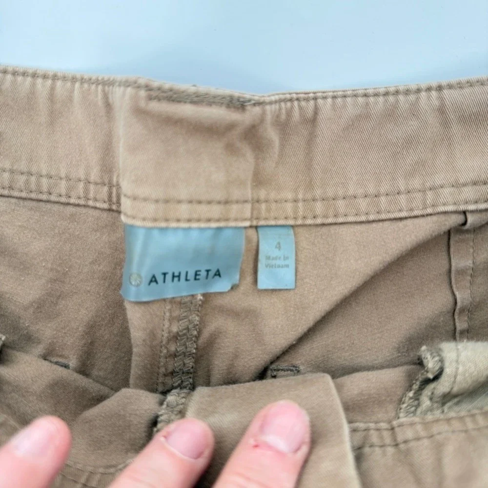 Athleta Organic Cotton Casual Khaki Shorts Side Tabs Casual Summer Size 4 Tan - Picture 4 of 7